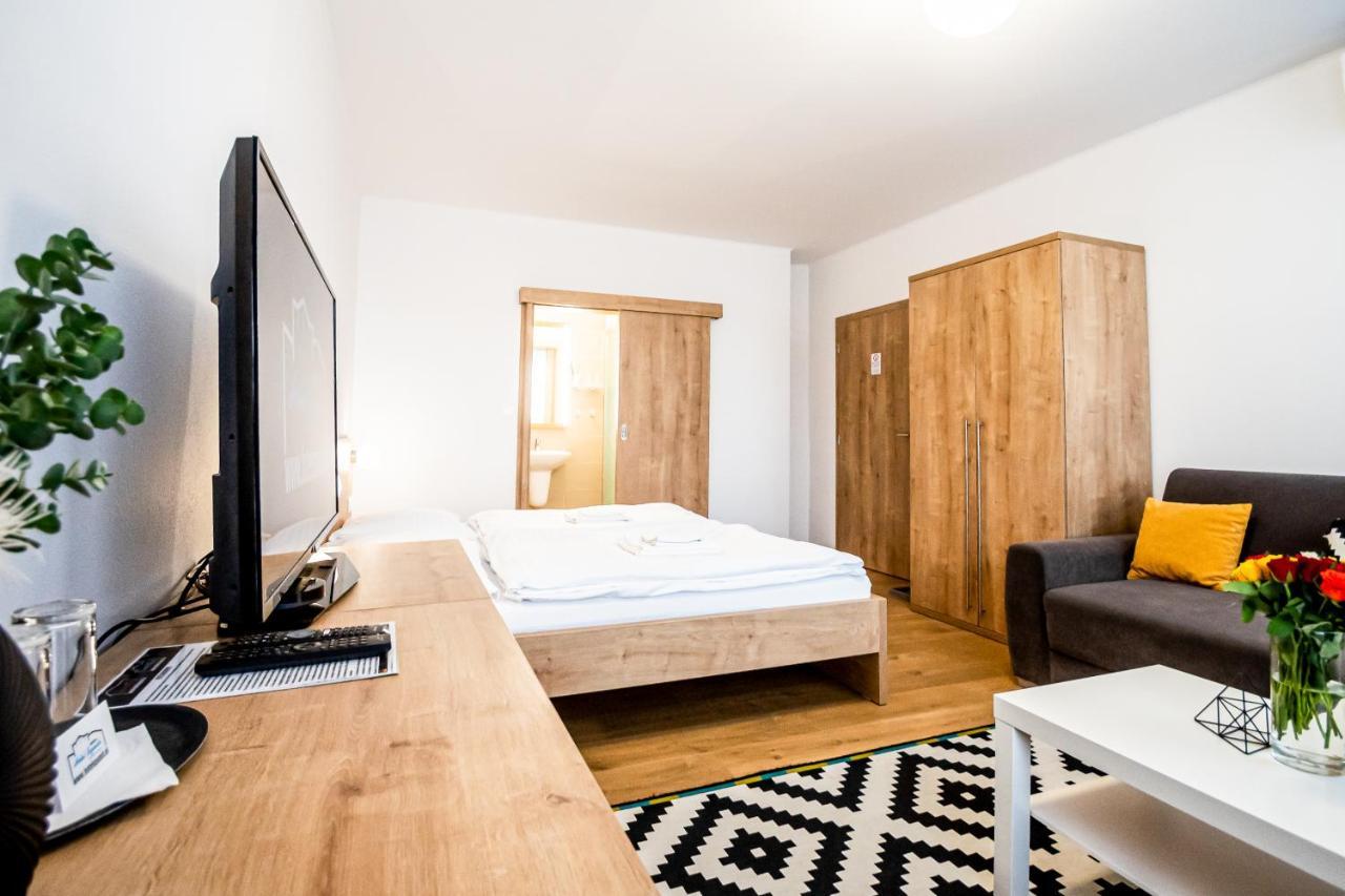 Hotel Squash Centrum Prievidza Buitenkant foto