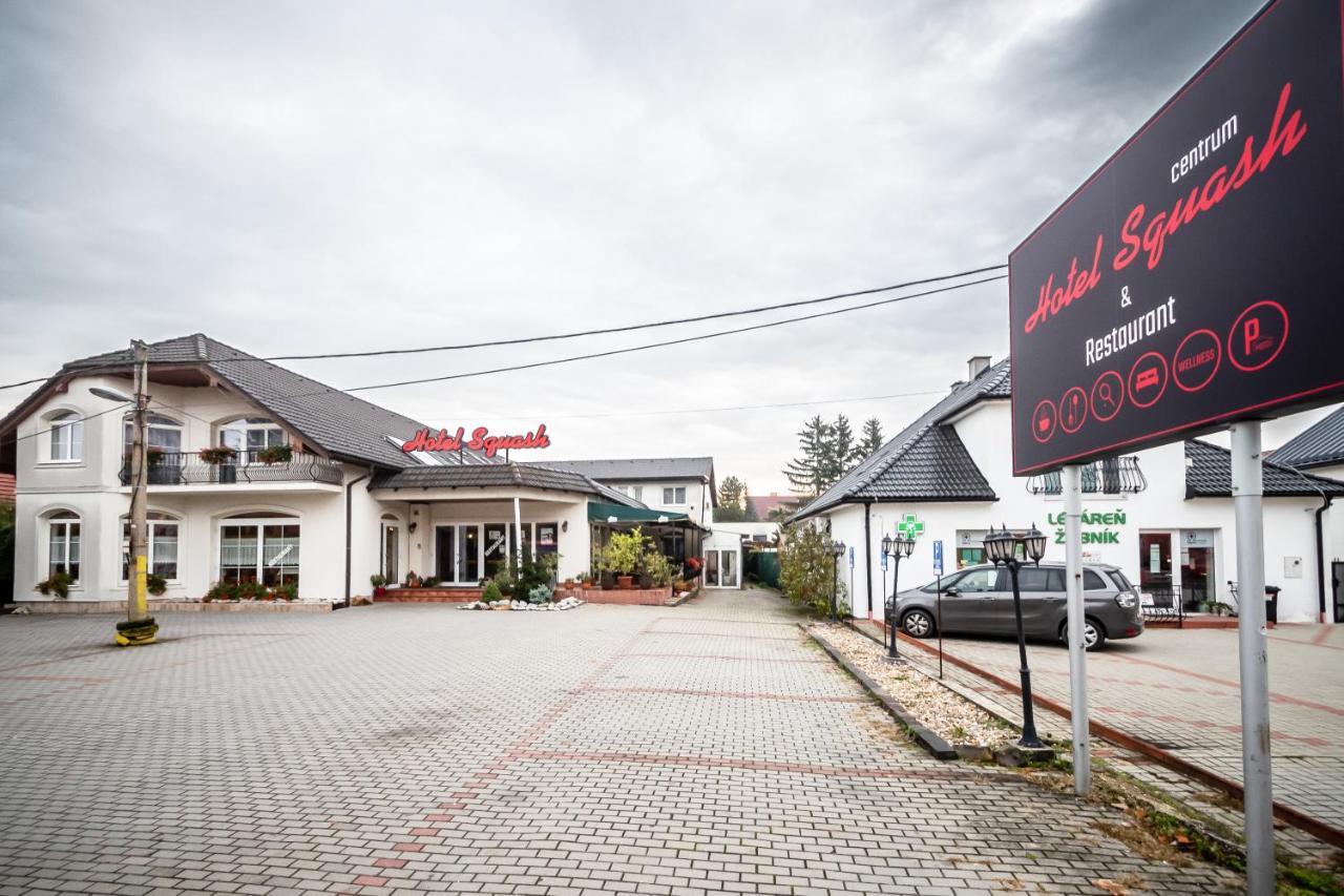 Hotel Squash Centrum Prievidza Buitenkant foto