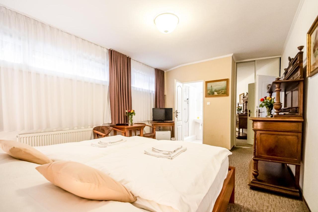 Hotel Squash Centrum Prievidza Buitenkant foto