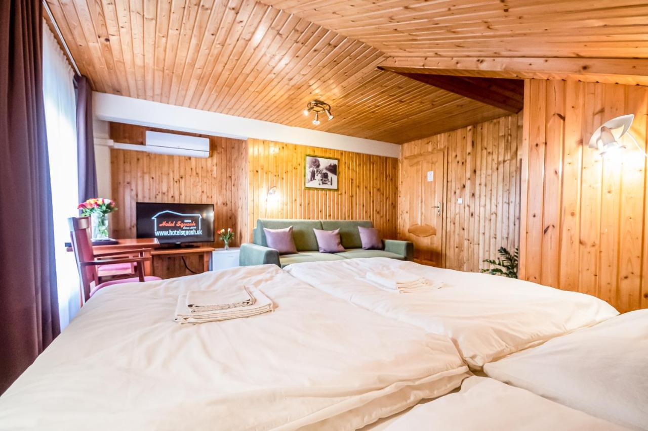 Hotel Squash Centrum Prievidza Buitenkant foto
